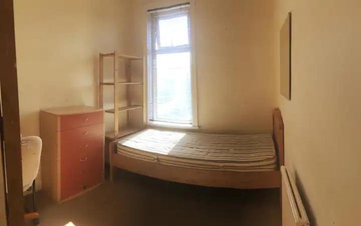 מנצ'סטר Single Room - Town & University Nearby, 24H Bus, Airport-Linked מראה חיצוני תמונה